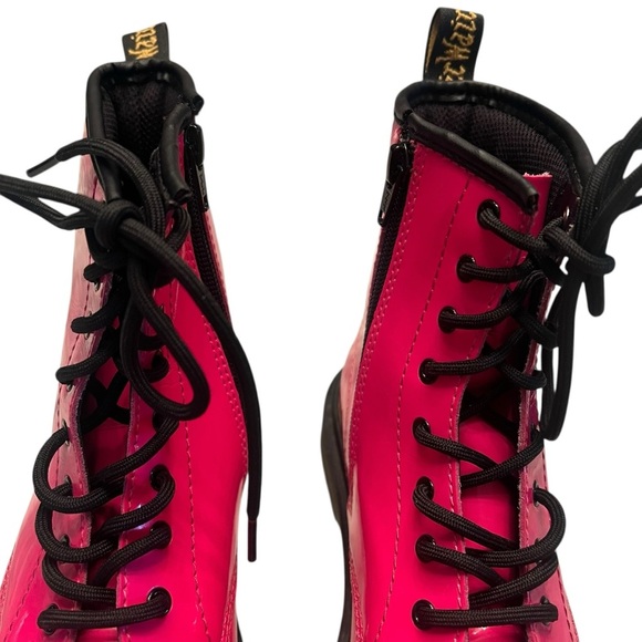 Hot Pink Doc Dr. Martens Patent Leather Delaney 8 Eye Boots Womens US 7 - Picture 5 of 10